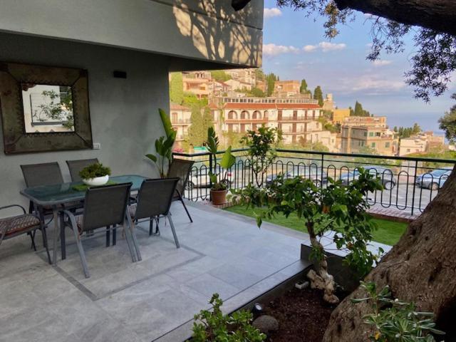 Villa Centaurea Apartment With Private Parking Taormina Exterior photo